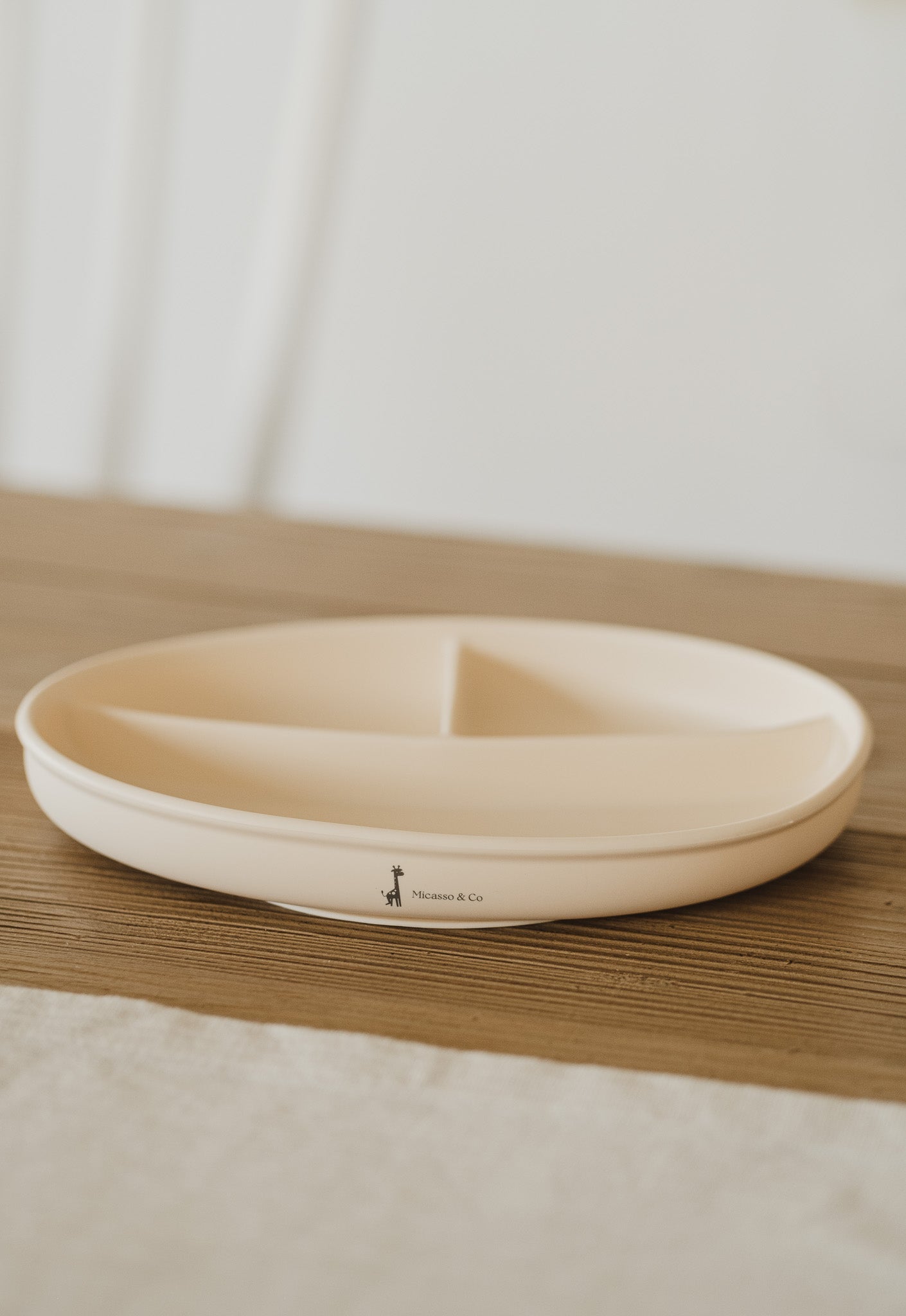 Assiette à succion divisée en silicone