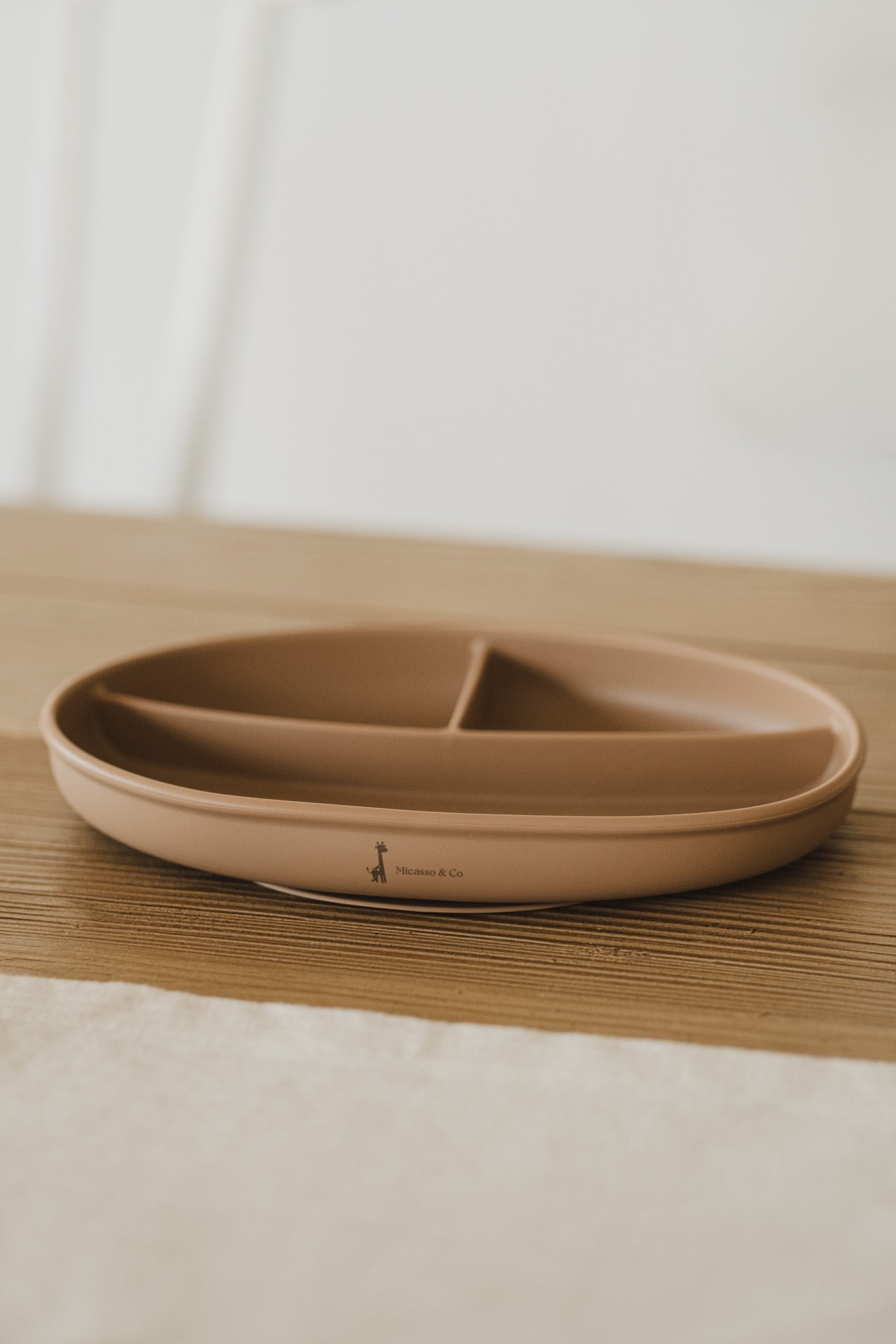 Assiette à succion divisée en silicone